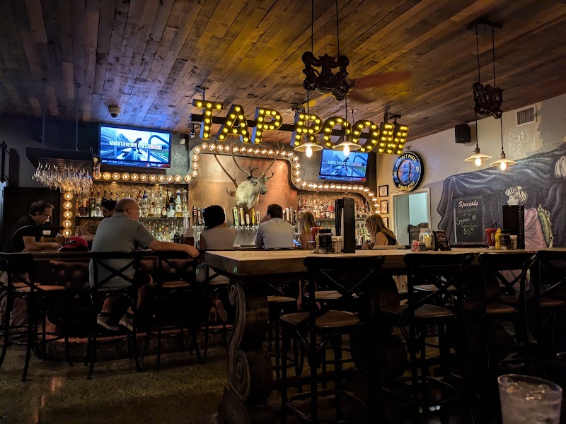 Tap Room at the Hollander Hotel