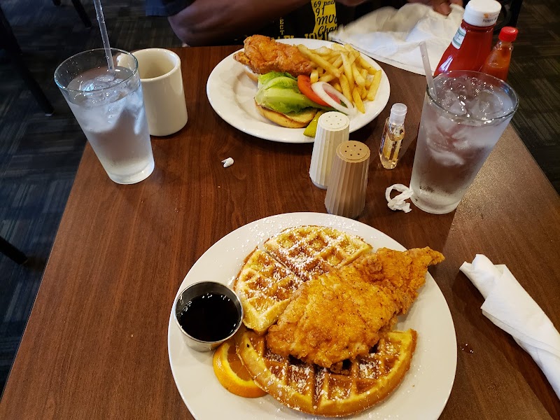 Shugga Hi Bakery & Cafe