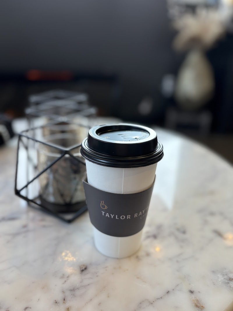 Taylor Ray’s Cafe at Hawks Prairie