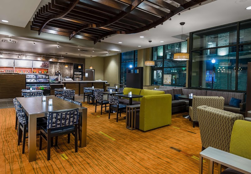 The Bistro – Eat. Drink. Connect.®