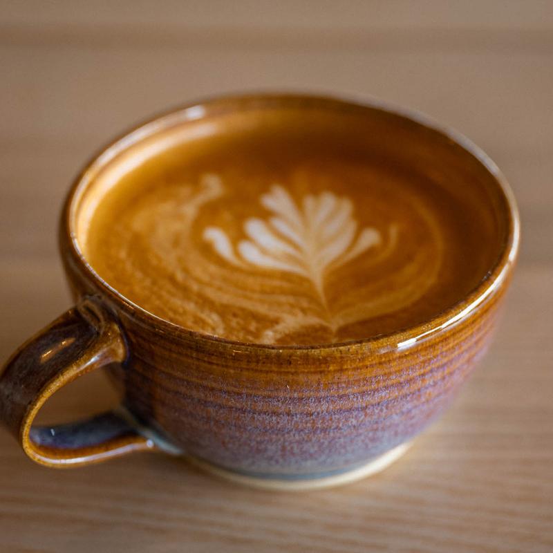 Willow & Wren Cafe' : Coffee, Wine, and Provisions