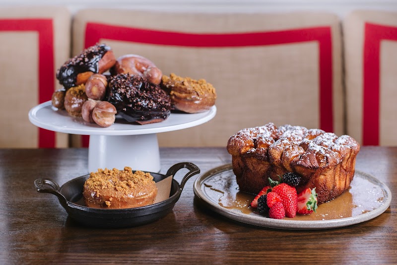 OAK Long Bar + Kitchen