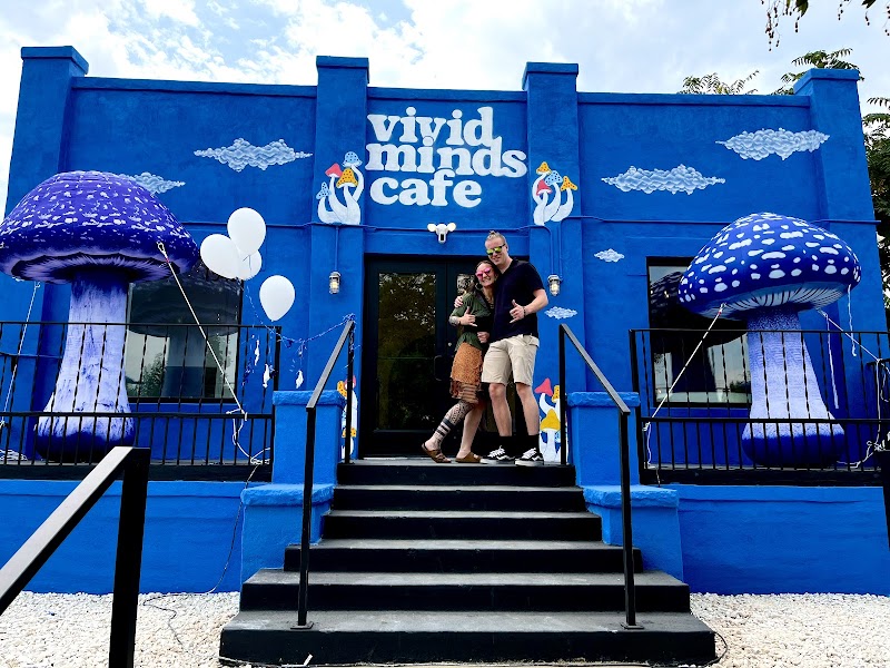 Vivid Minds Cafe