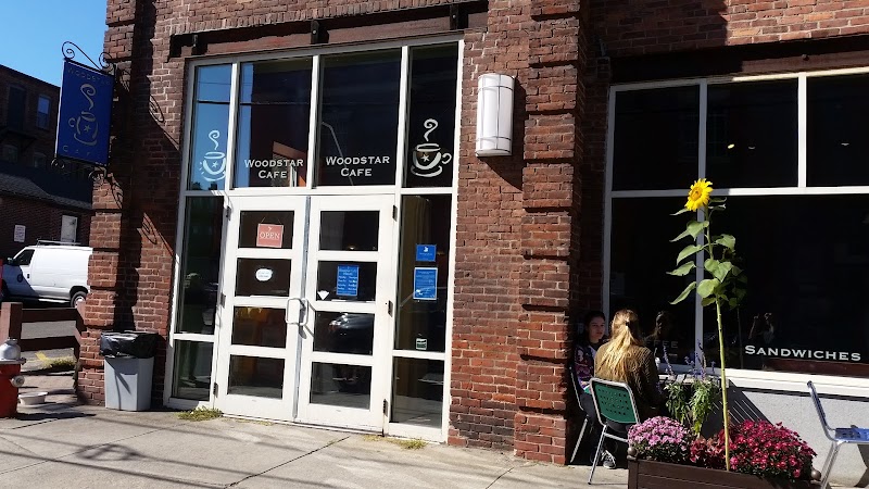 Woodstar Cafe