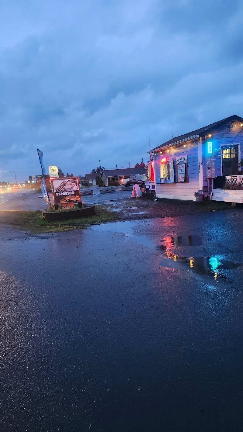 Crav’n Caffeine Long Beach Wa