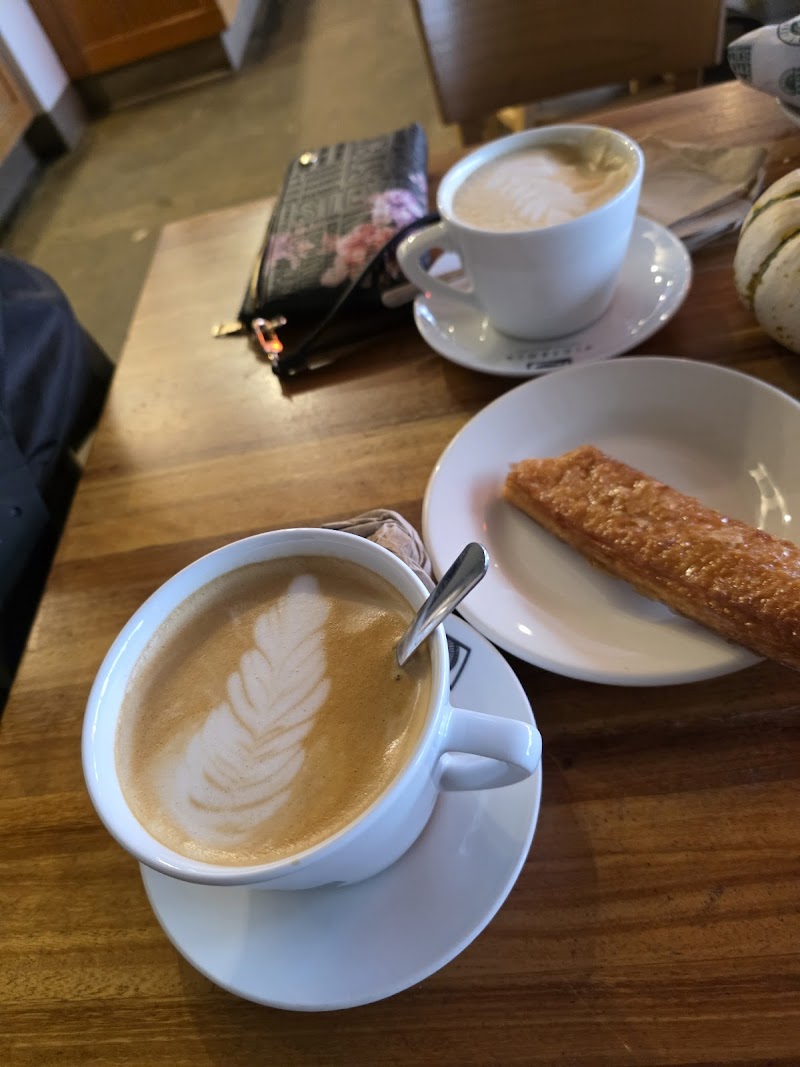 Grand Central Bakery - Burien cafe