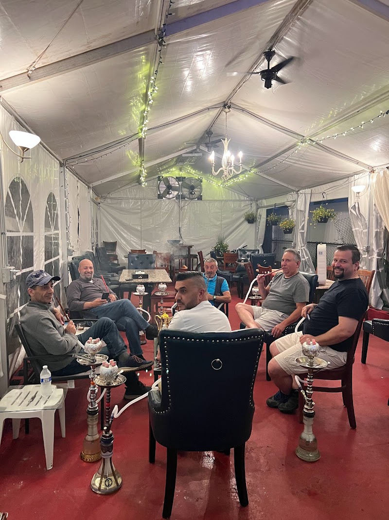 Baligh Café – Hookah Lounge