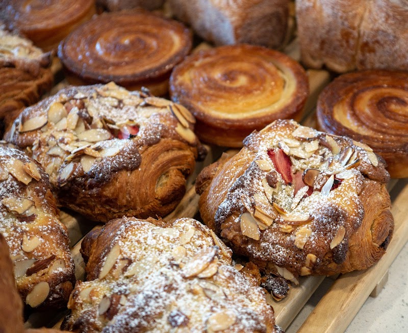 BAGELOO Bagel & Coffee Shop