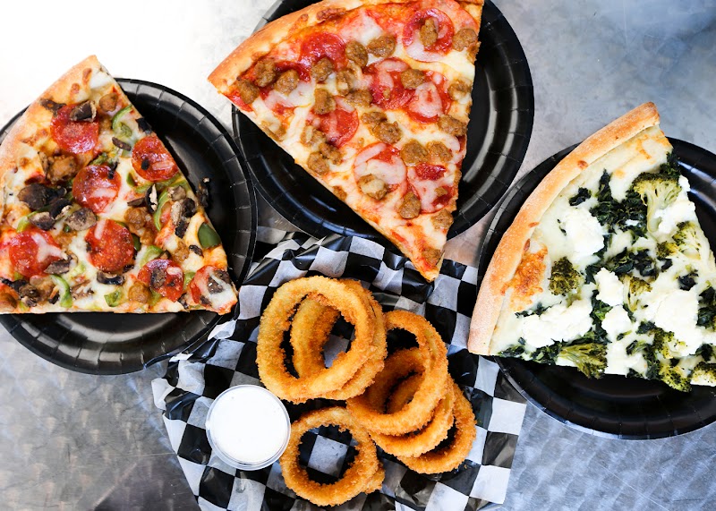 Harbor East Delicatessen & Pizzeria