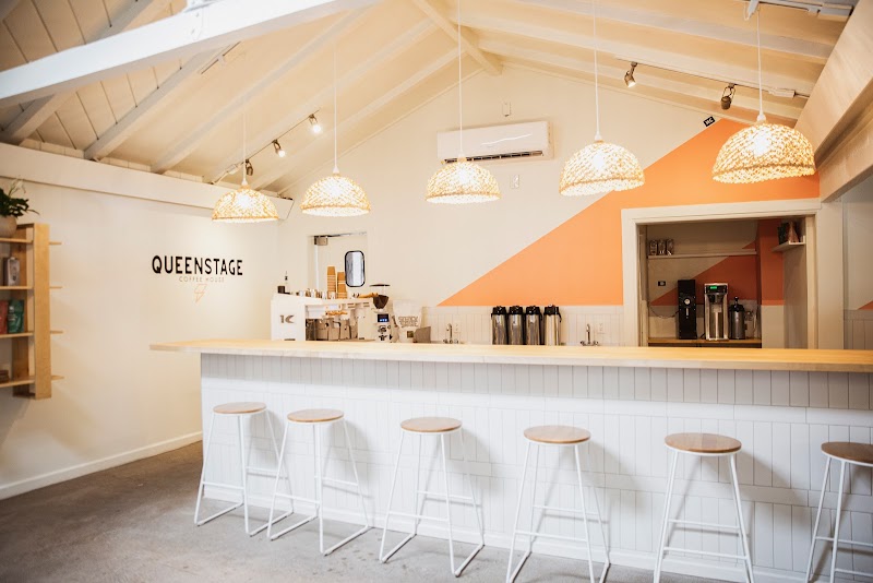 Queenstage Coffee House