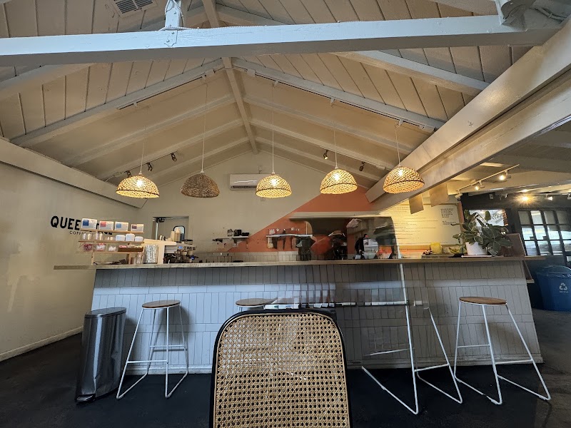 Queenstage Coffee House