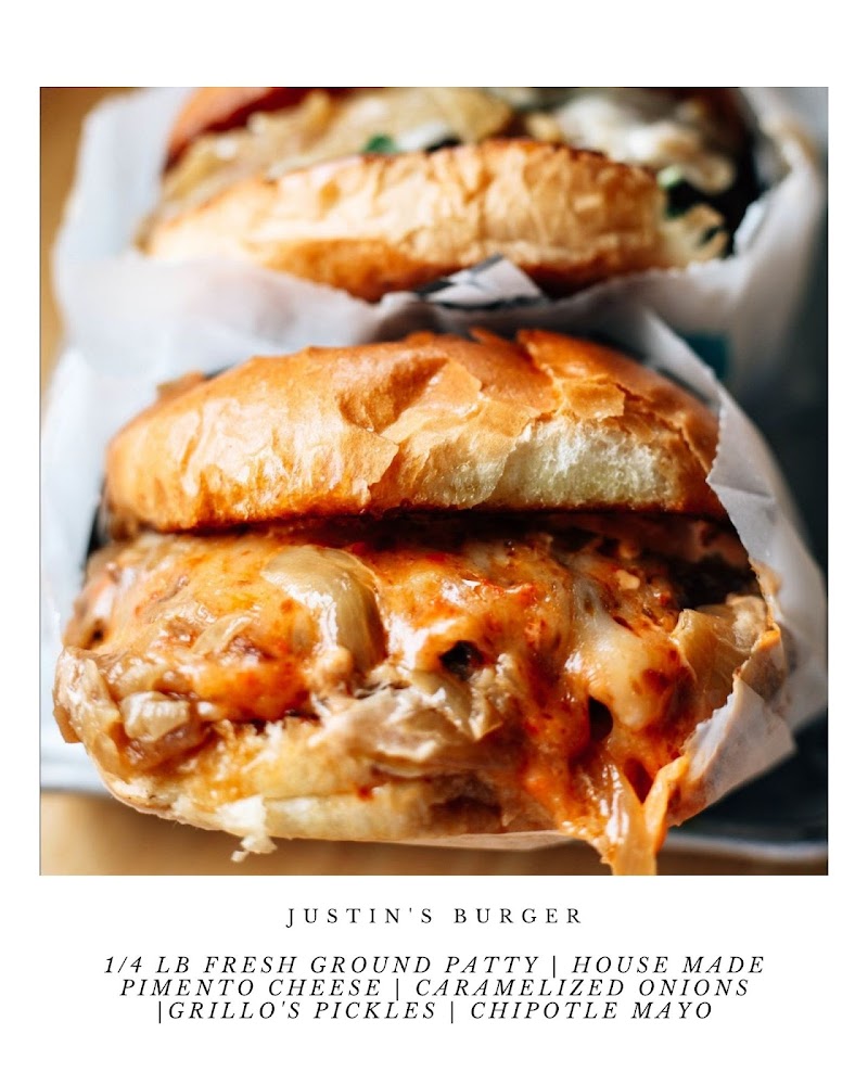 Roxy's Grilled Cheese & Burgers - Central Square, Cambridge