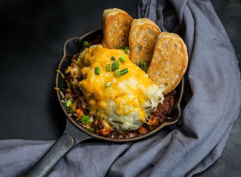 The Local Pub and Teahouse