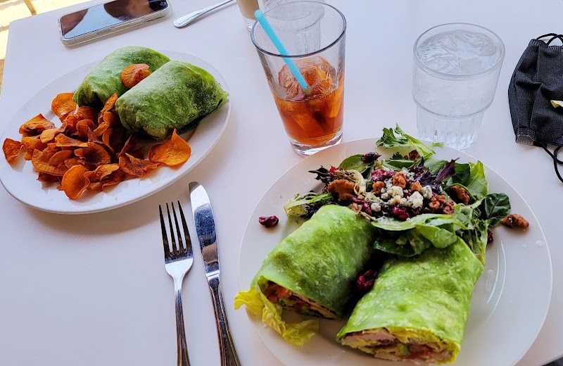 Pacifica Breeze Cafe