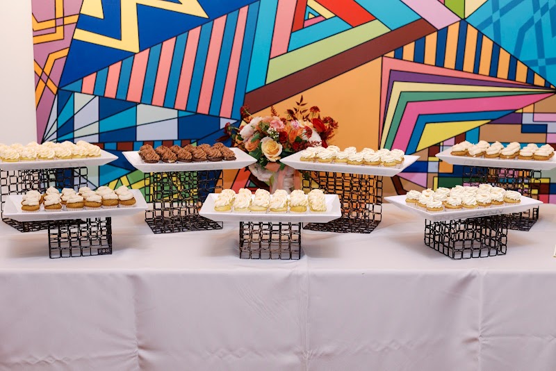 Midnite Confections Cupcakery