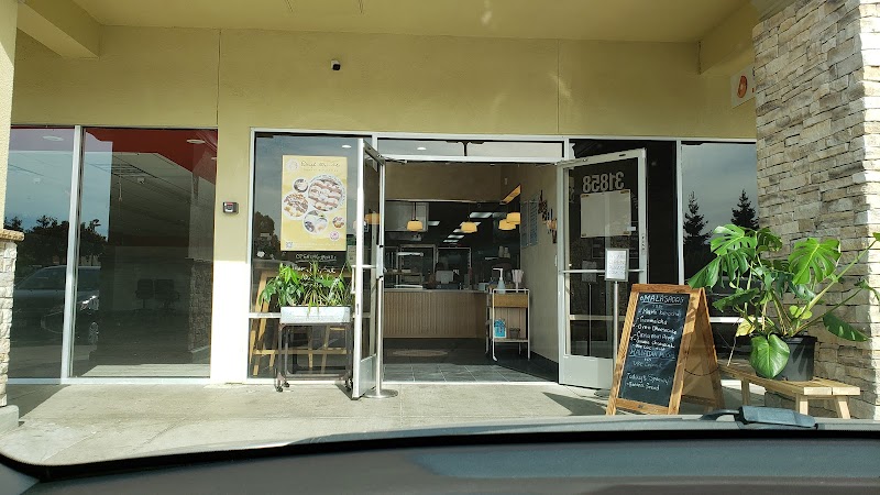 Doughweime Bakery & Café