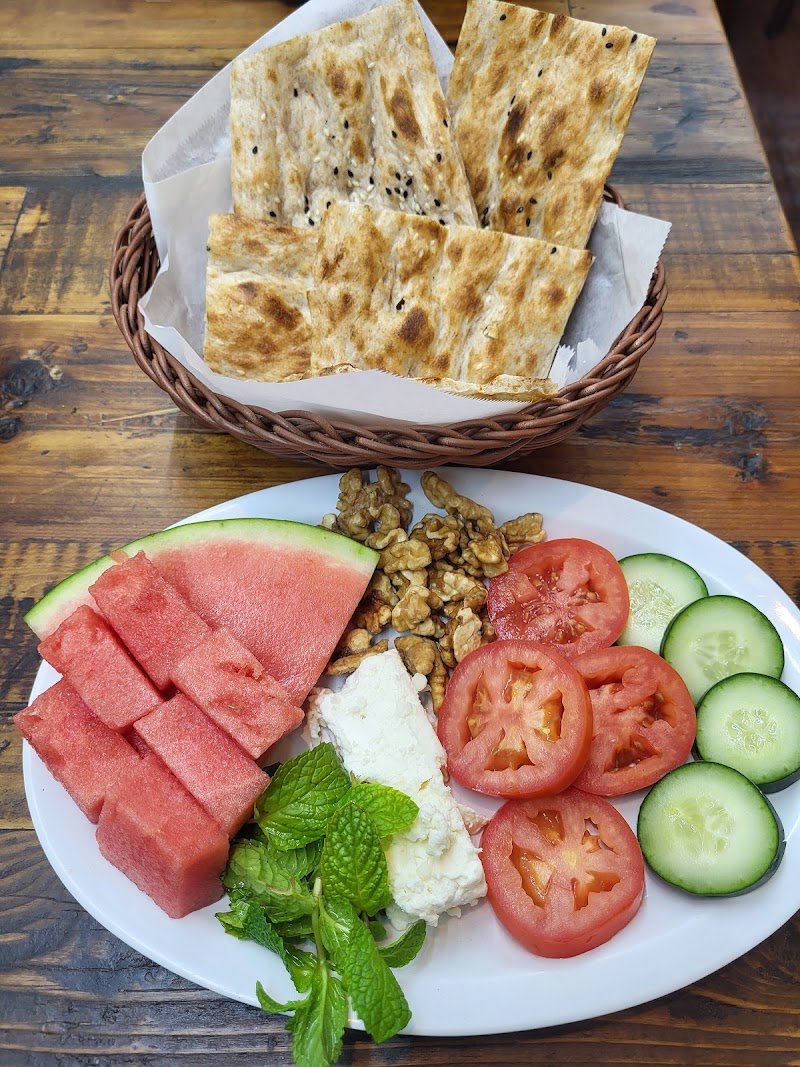 Yeganeh Bakery and Kafe Unik