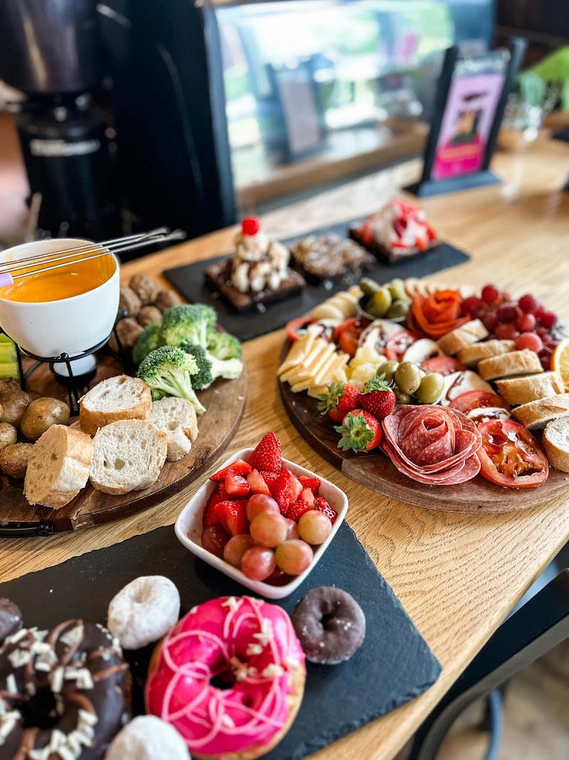 Board Room Coffee & Taphouse