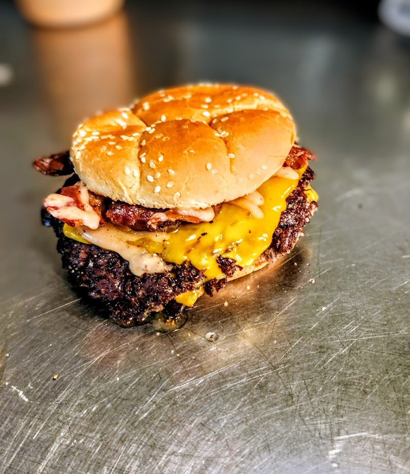 Dakota Meat Company - Burgers & Brews