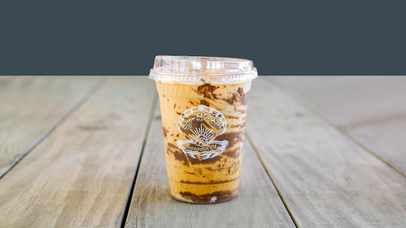 Sip-N-Sea: Coffee + Açaí