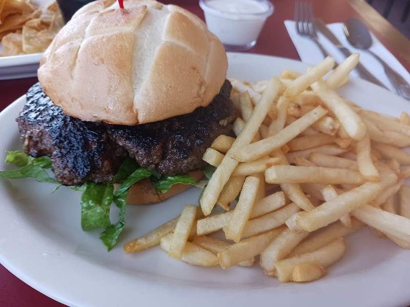 Foxy's Landing & Restaurant