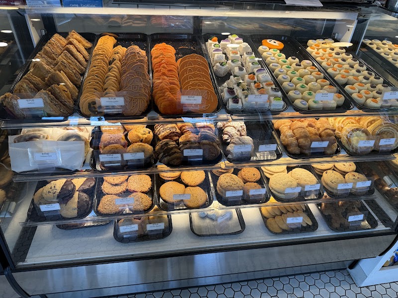 Henri's Bakery & Deli