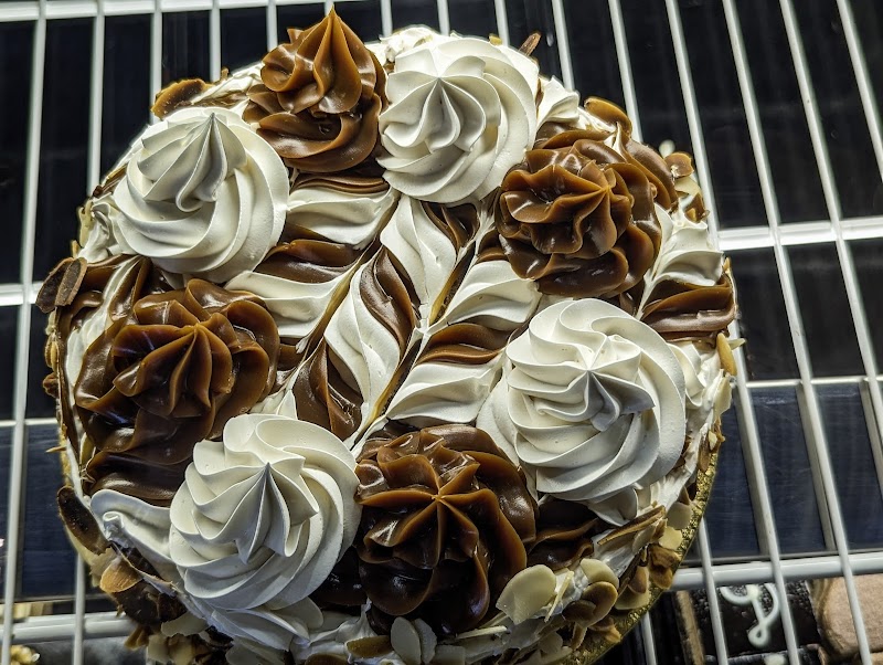 Pinecrest Bakery - Coconut Grove