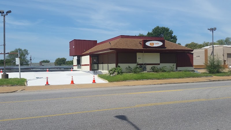 8 Cafe Vietnamese Coffee Shop and Billiards