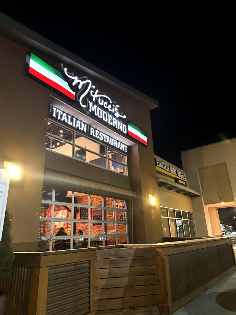 M'tucci's Moderno