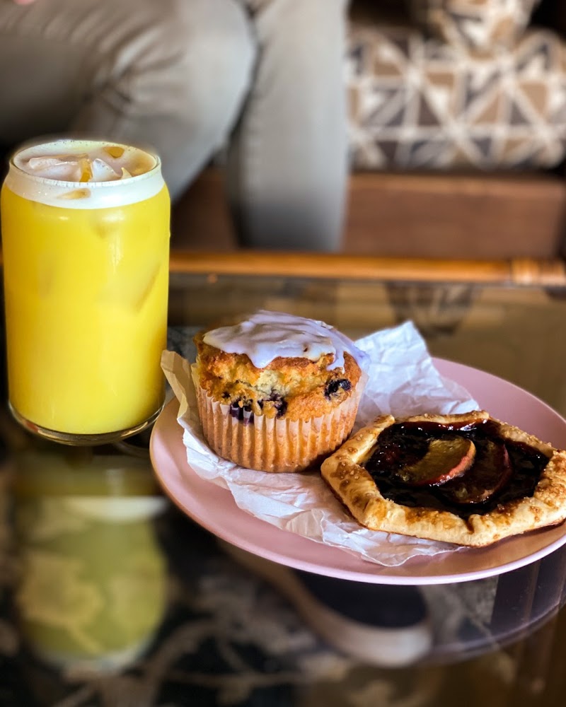 Oscura Coffee & Cocktails