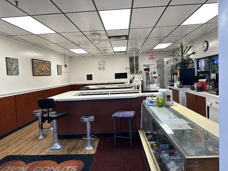 Lov'n Donuts Diner You'll Love