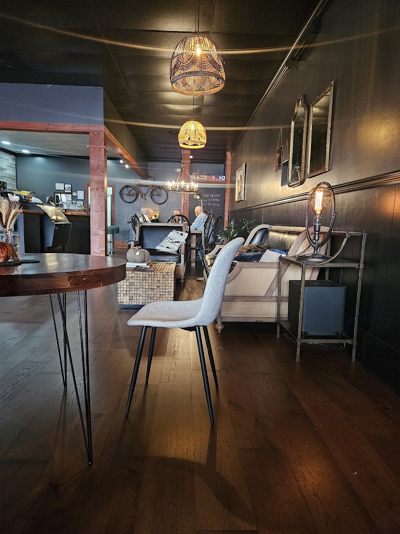 Moody Brews Coffee & Lounge