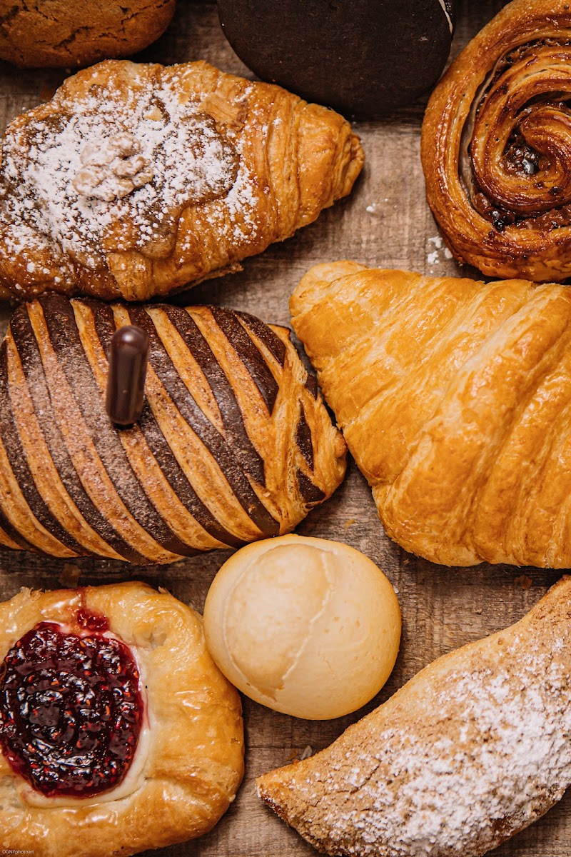 Parva Bakeshop and Cafe