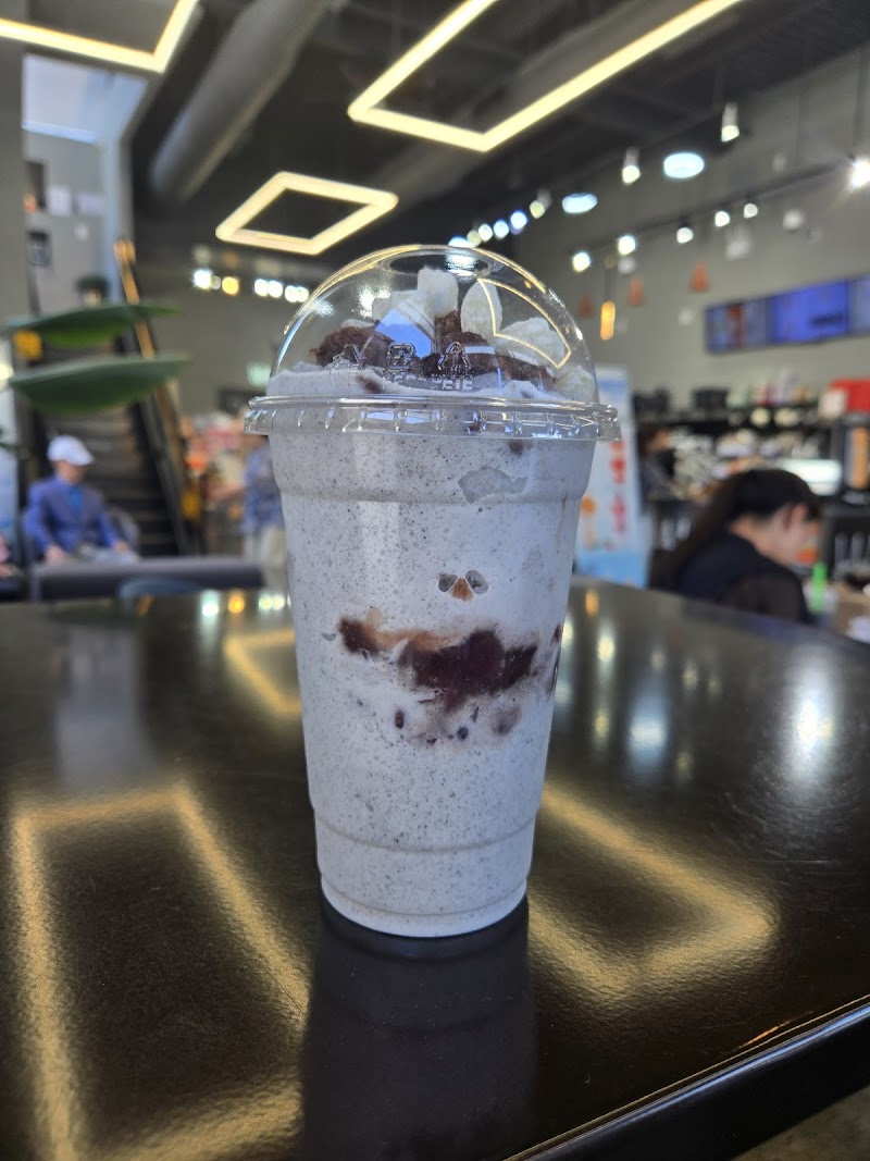 Cafe W & Bakery / Dessert