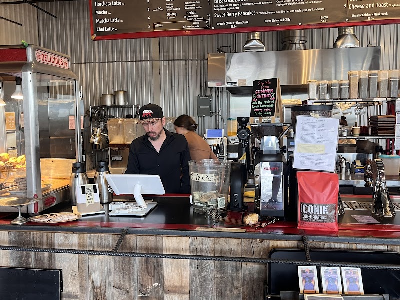 Iconik Coffee Roasters, Red