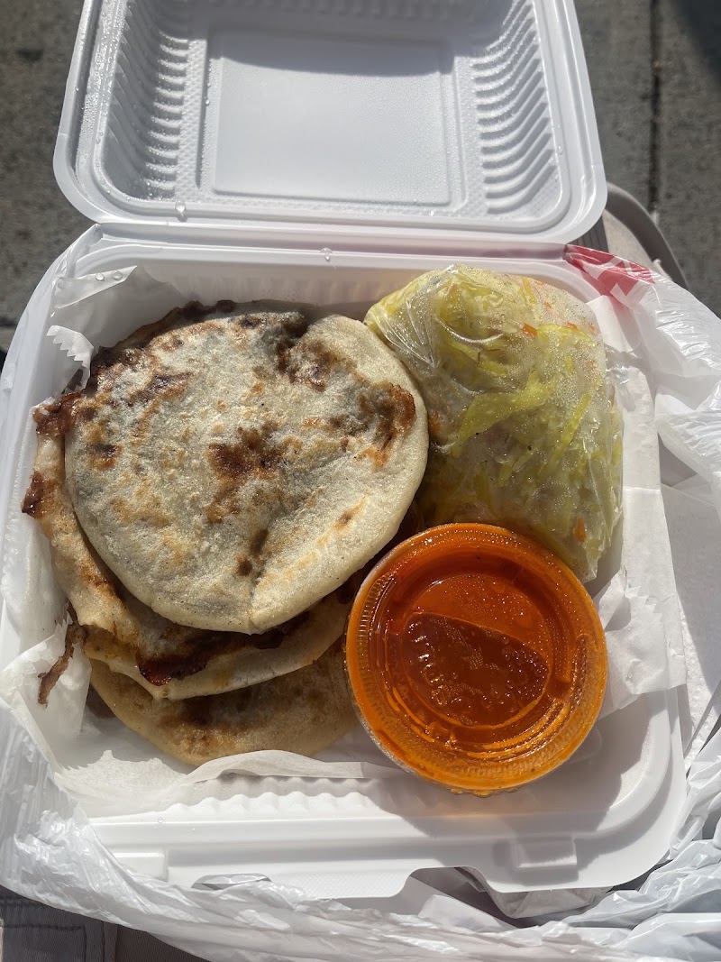 Jaddi’s Salvadorian & Latin-American Cuisine