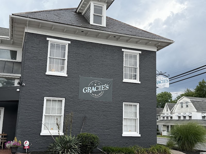 Gracie's On West Main
