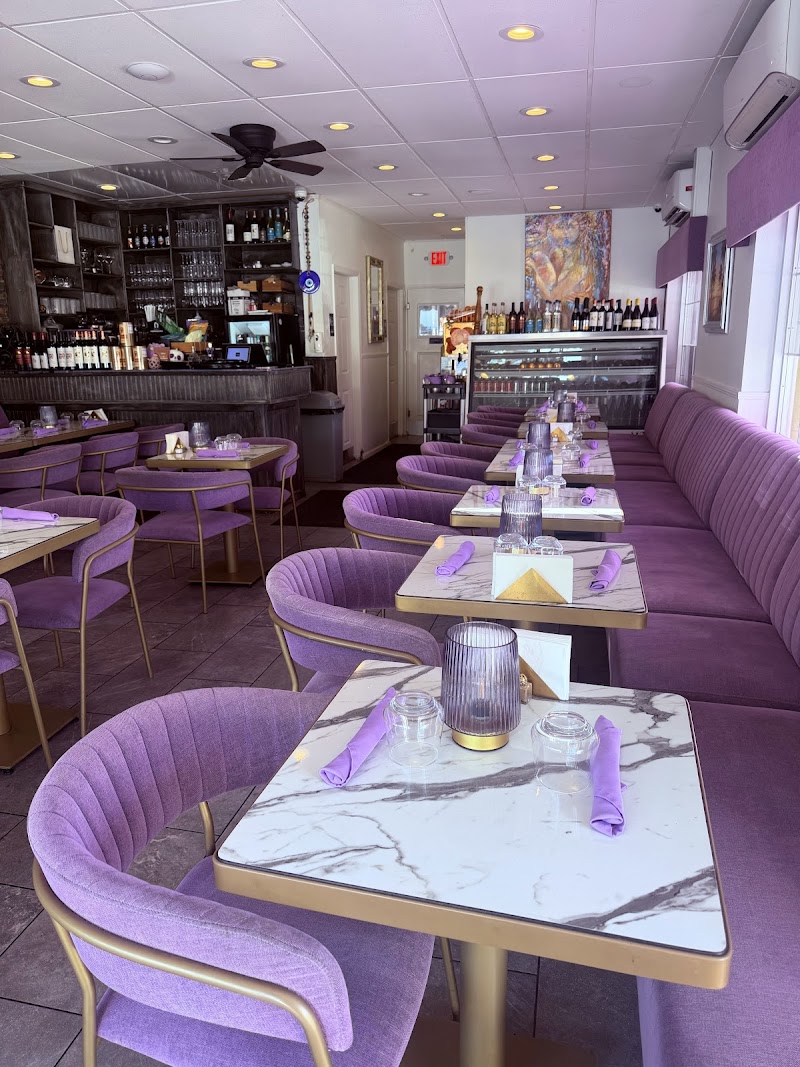 LAVENDER Cafe & Bistro