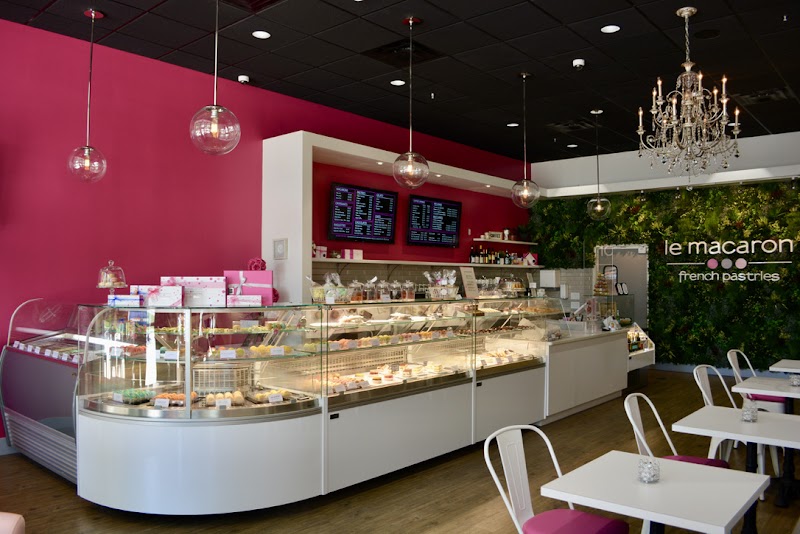 Le Macaron French Pastries