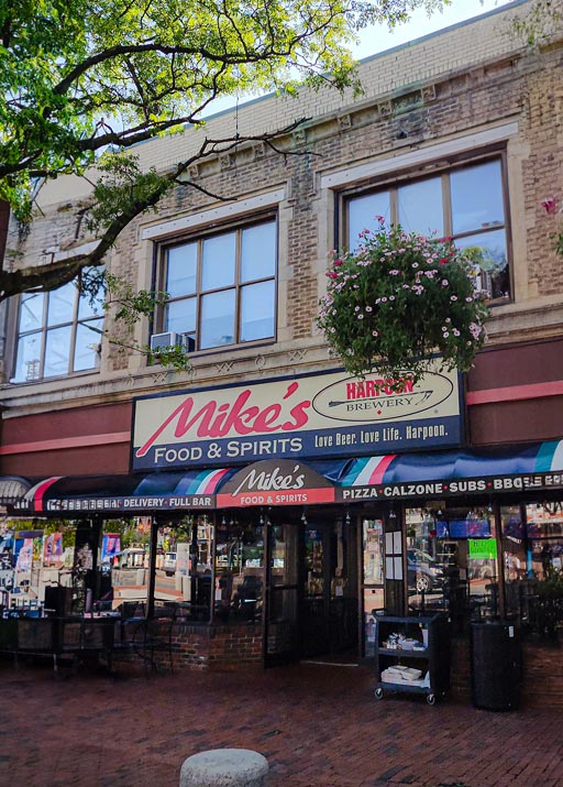 Mike's Food & Spirits