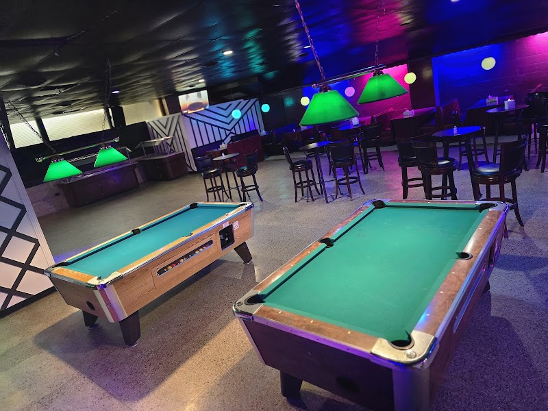 Royal Palace Bar & Billiards