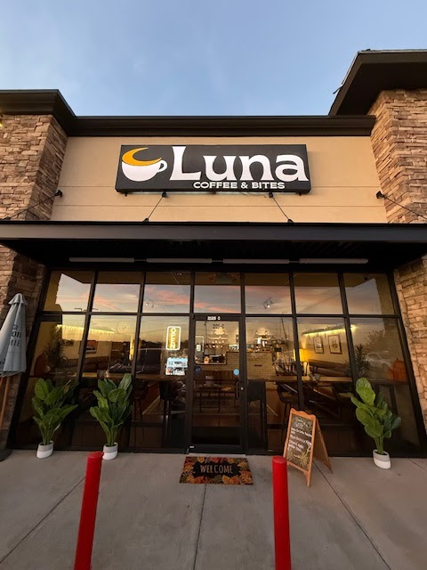 Luna - Coffee & Bites