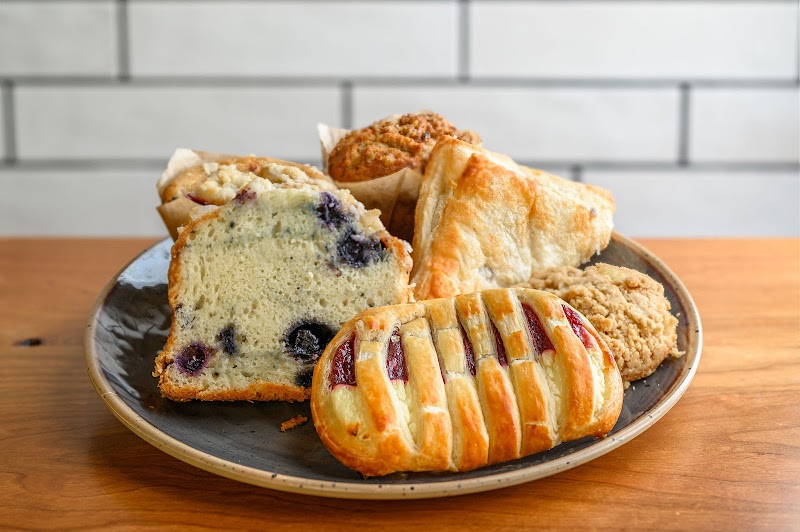 Luna - Coffee & Bites