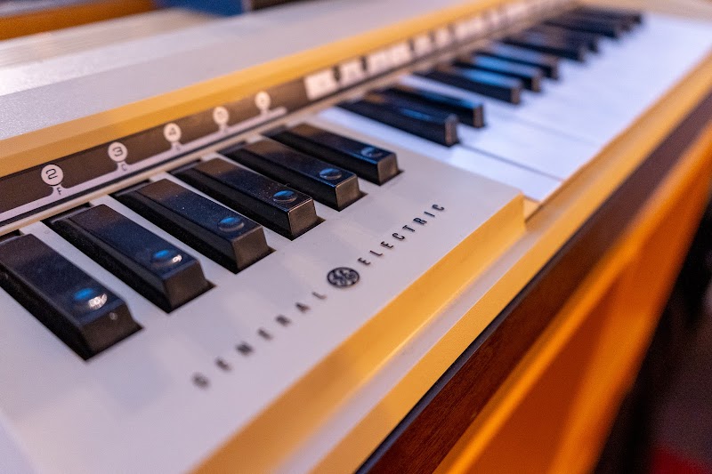 Rockfe | Music Academy & Coffee Shop