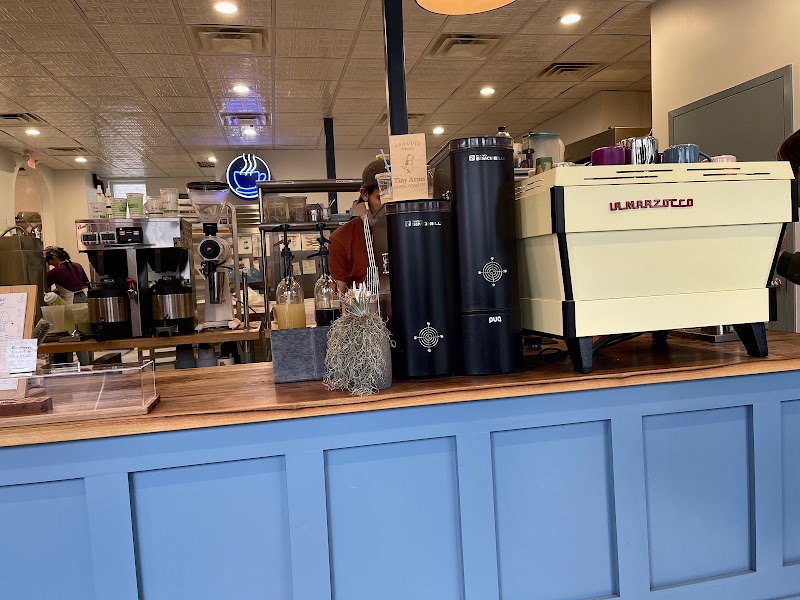 Clear Flour Coffee Bar