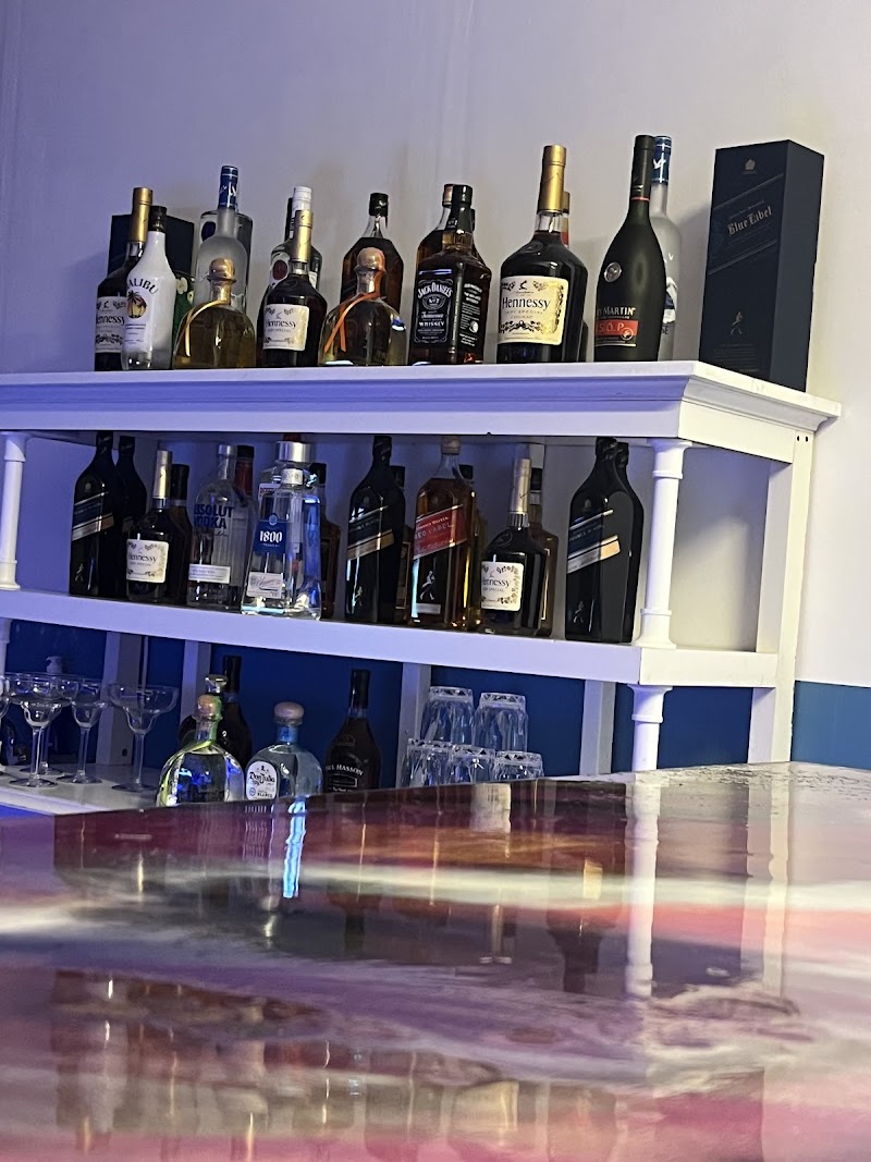 Local Bar And Kitchen