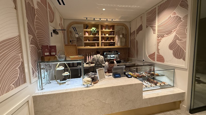 Carolines Coffee Shop at The St. Regis