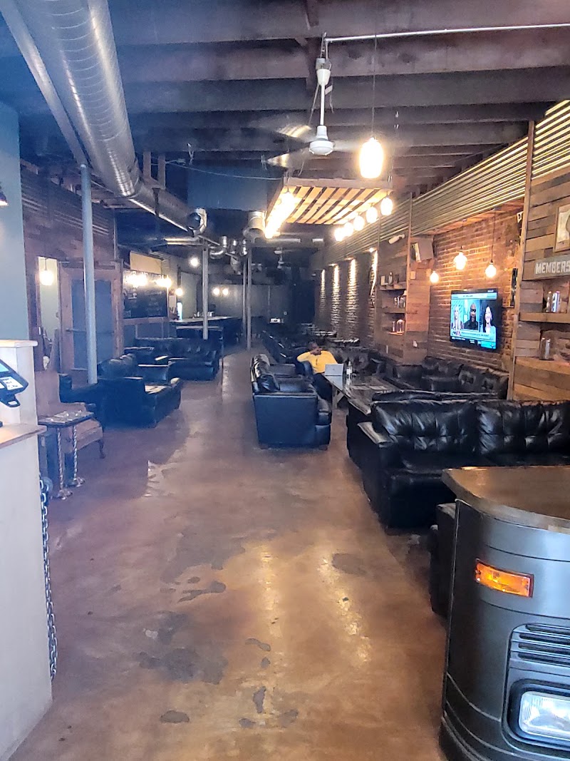 SMoKE Cigar Lounge