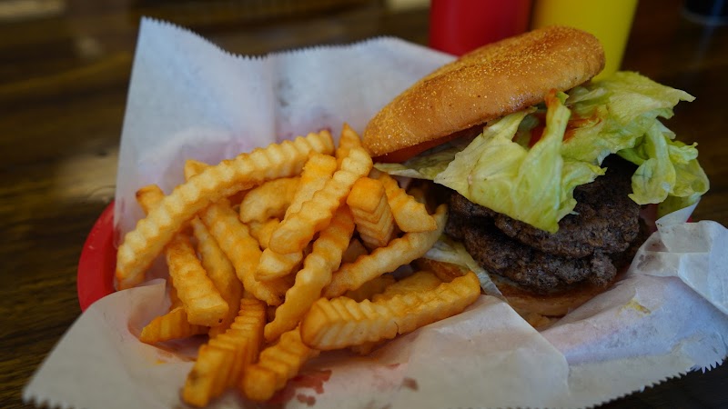 Pop's Neighborhood Grill