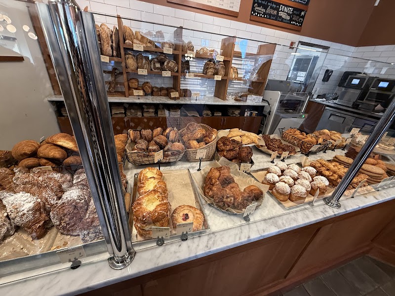 Seven Stars Bakery - Reservoir Ave